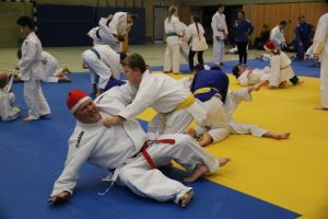 tl_files/judoka_stade/2015/Bilder/Bundesliga/Frauen_Maenner/2015 12 Weihnacht 3.jpg